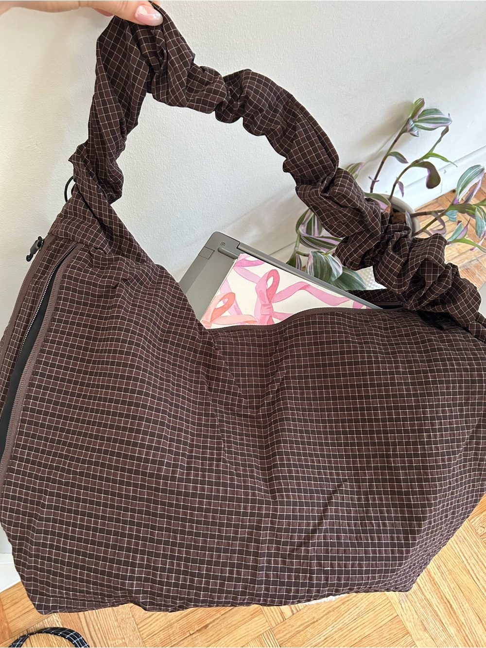 Big Brown plaid pattern shoulder Bag